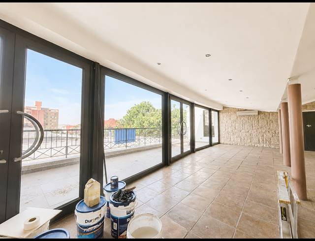 516M² CO-WORKING SPACE TO LET IN BEREA WEST